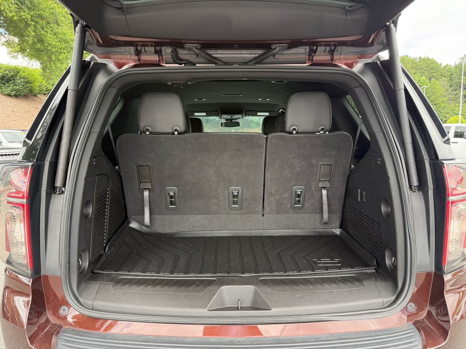 Used 2023 Auburn Metallic Chevrolet LT image 29