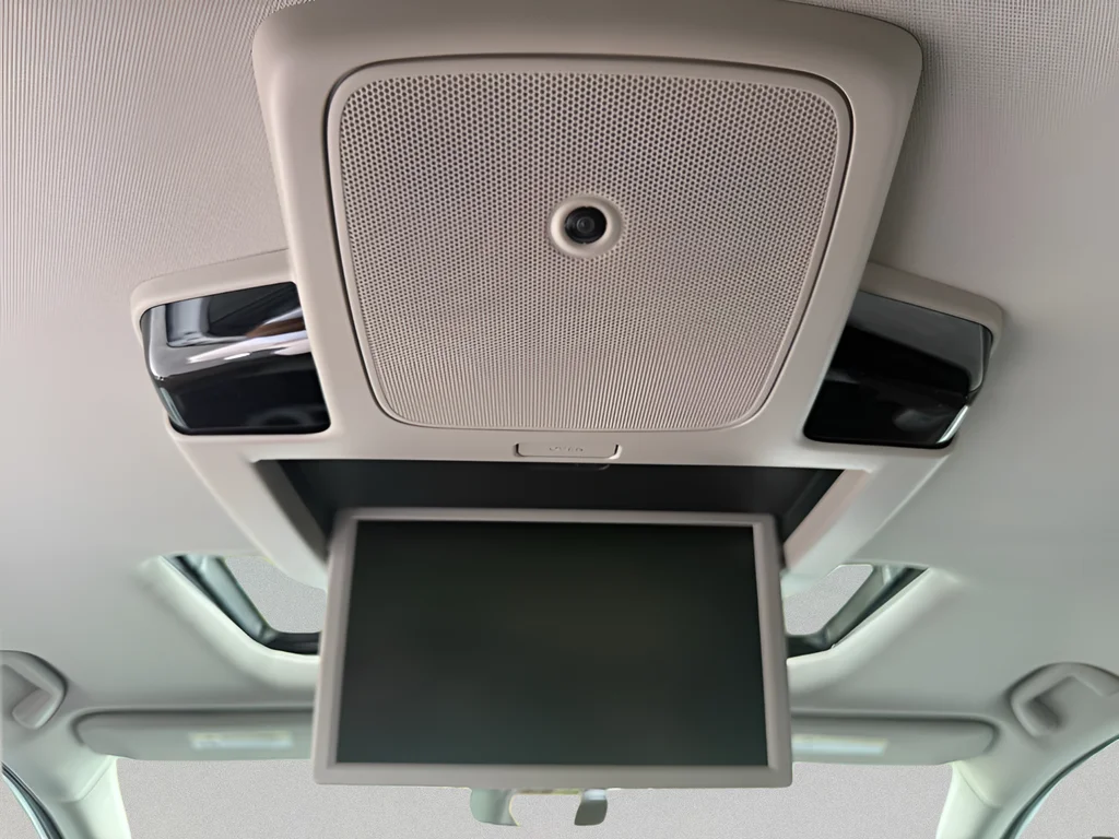 2026 Honda Odyssey Elite - Photo 12