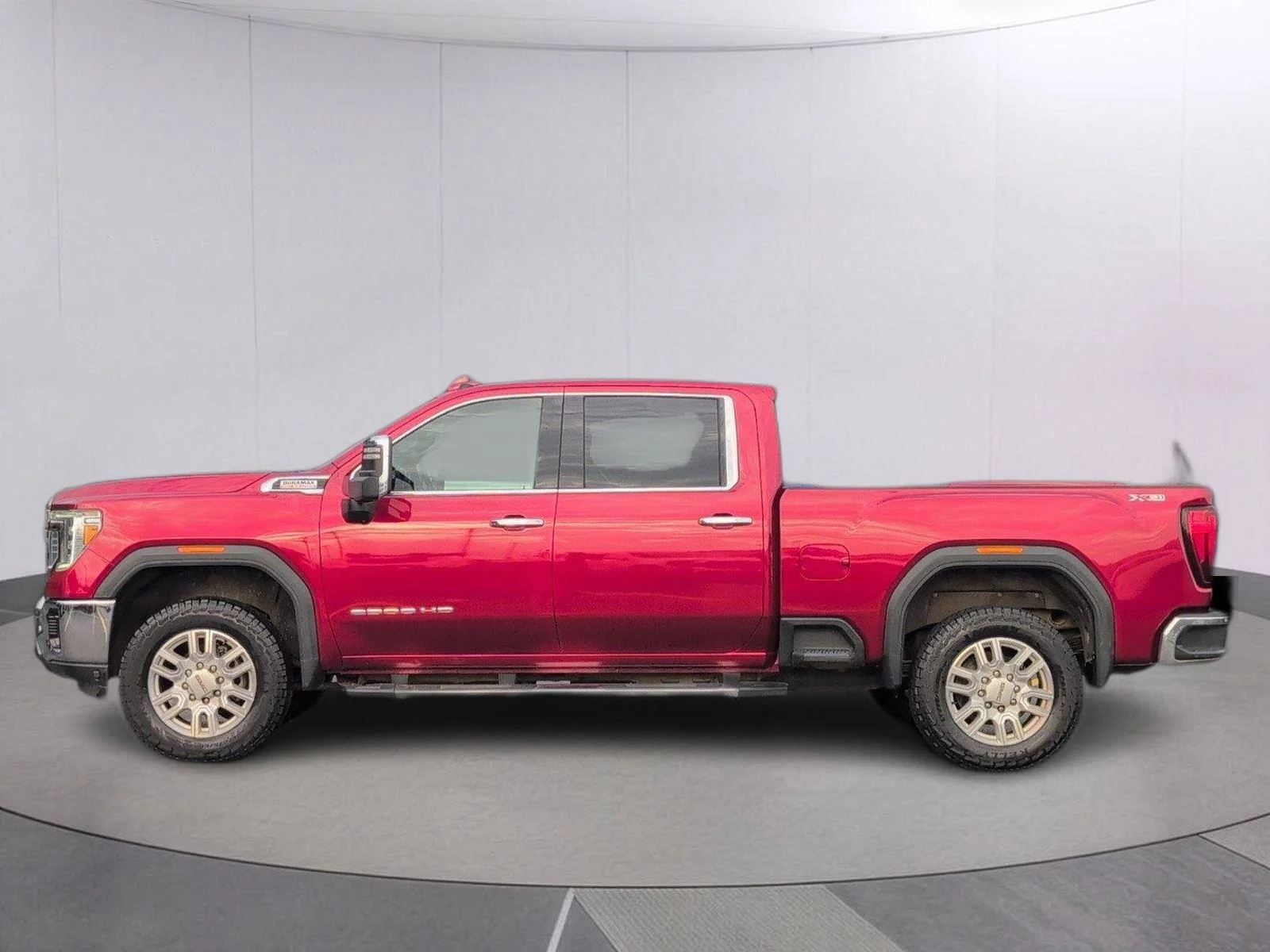 Used 2021 CAYENNE RED TINTCOAT GMC SLT image 2