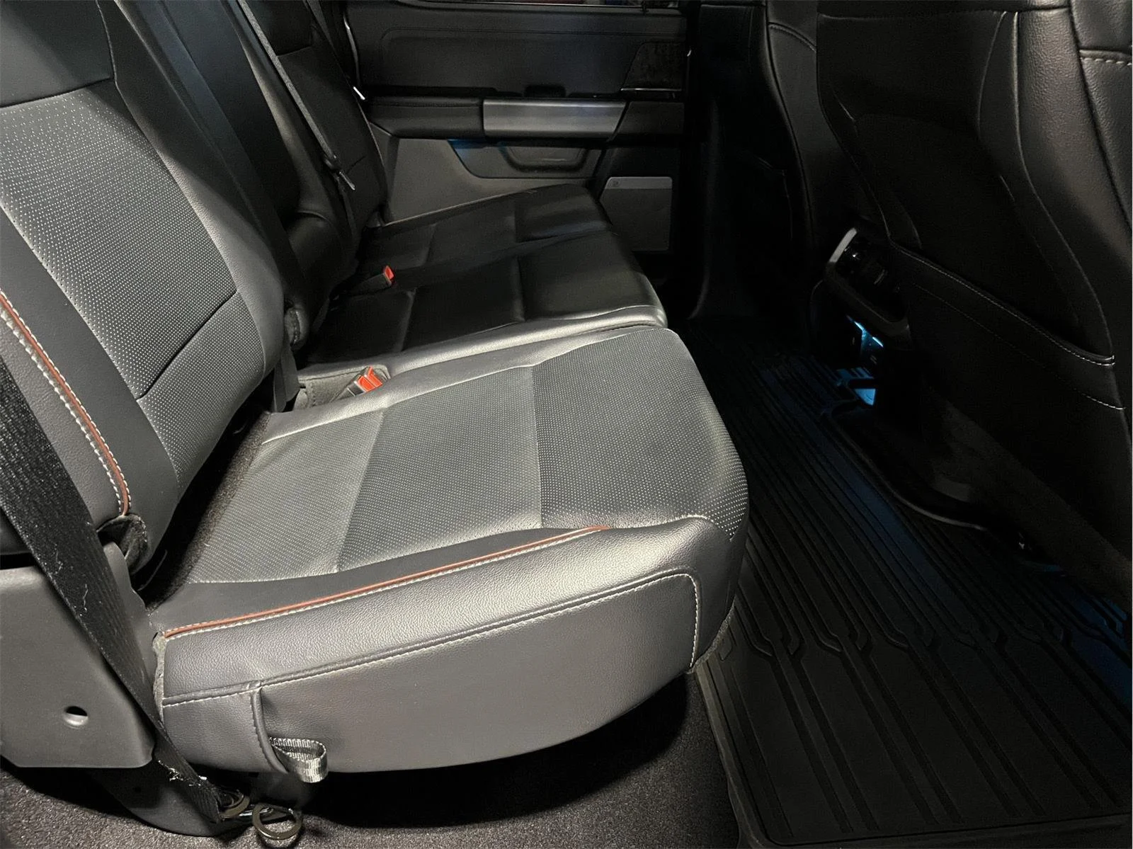 Used 2023 Carbonized Gray Ford LARIAT image 12