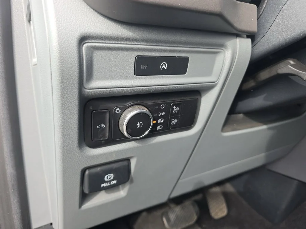 Used 2025  Ford XLT image 12