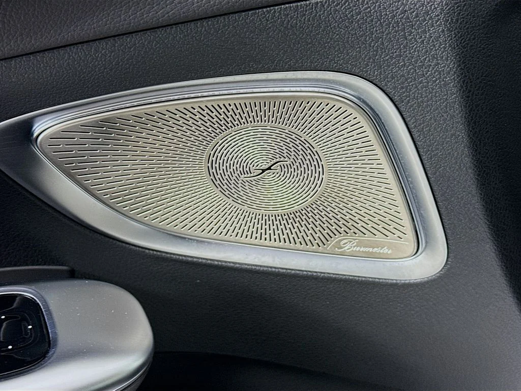 Used 2025  Mercedes-Benz C 300 image 19
