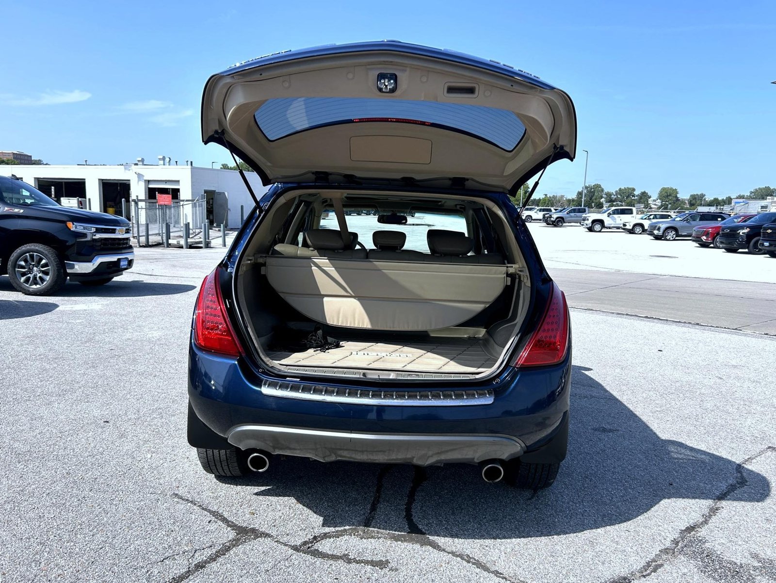 Used 2007 Blue Nissan SL image 21