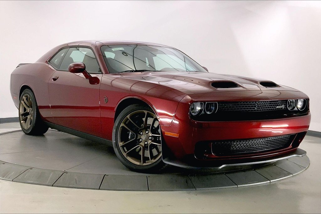 Used 2023 Red Dodge SRT Hellcat Jailbreak image 32