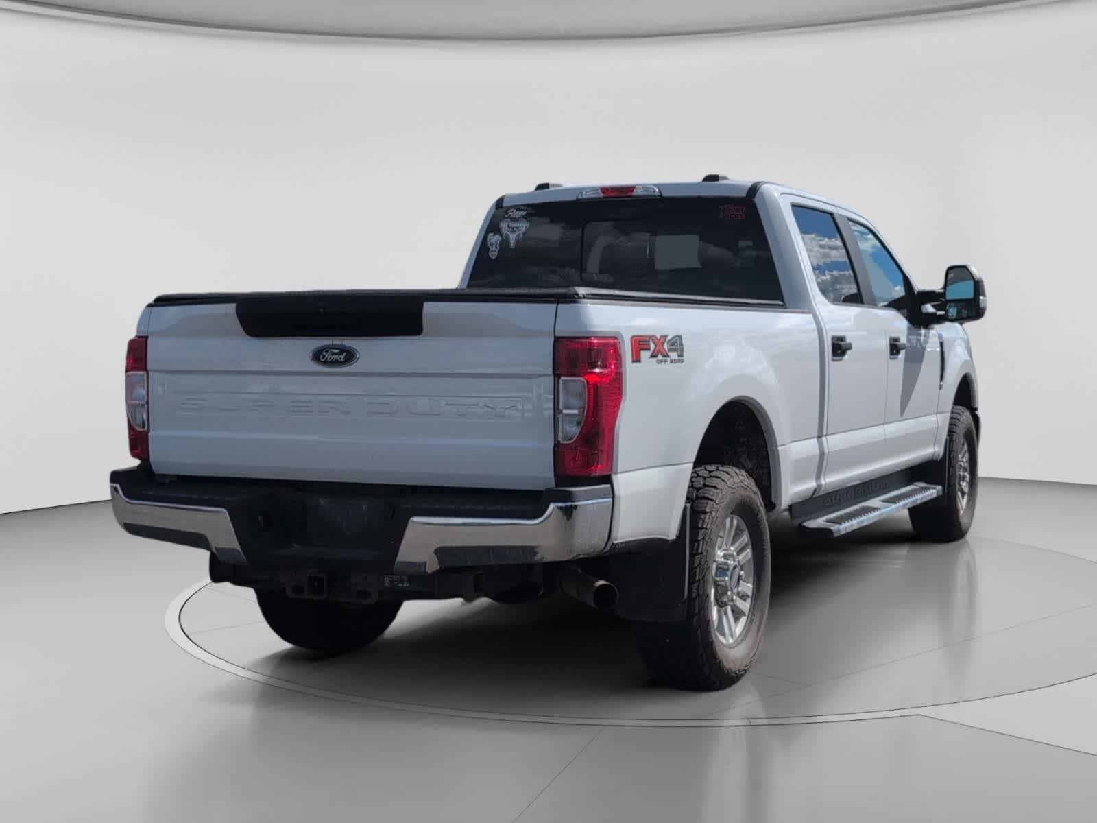 Used 2020 Oxford White Ford XL image 5