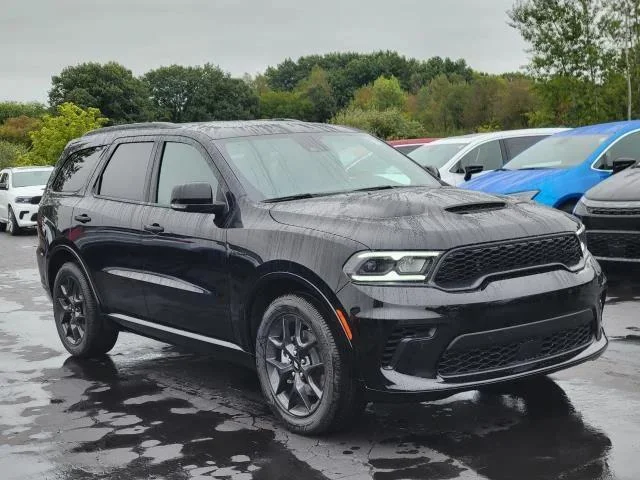 New 2027 Pitch-Black Exterior Paint Dodge GT PLUS image 2