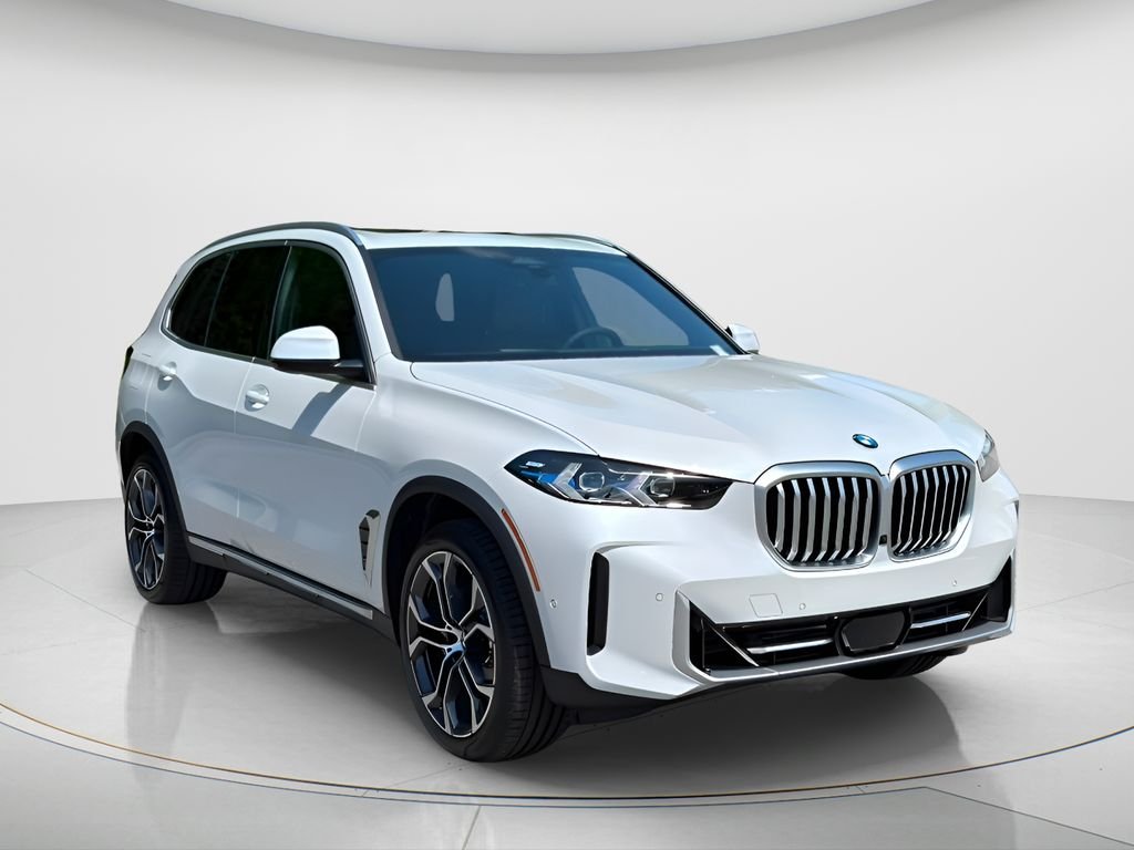 New 2026 Mineral White Metallic BMW sDrive40i image 3
