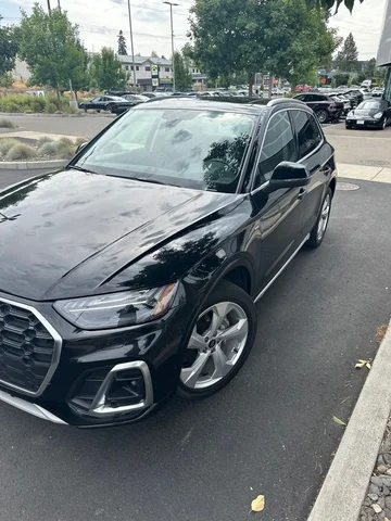 2023 Audi Q5 45 S line Prestige
