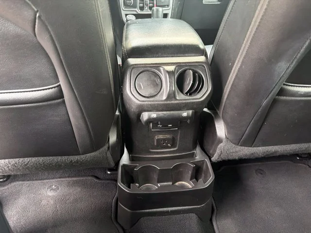 Used 2019 Black Jeep Unlimited Sahara image 15