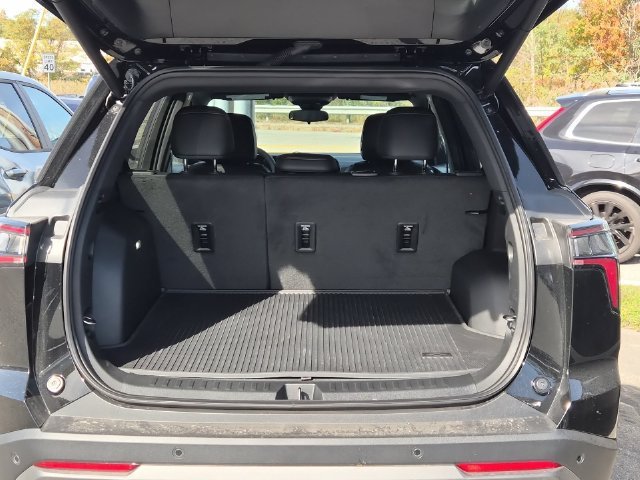 2027 Chevrolet Equinox LT - Photo 20
