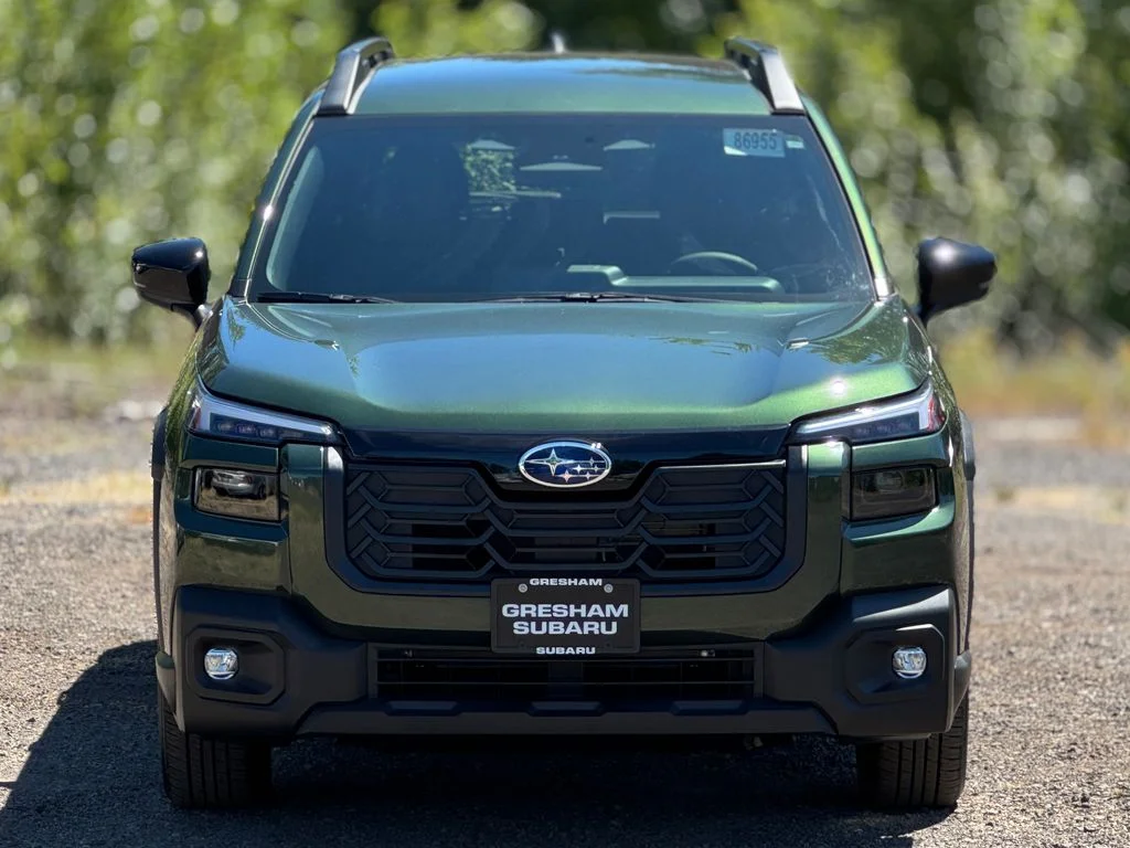 New 2026 DEEP EMERALD GREEN PEARL Subaru Premium image 3