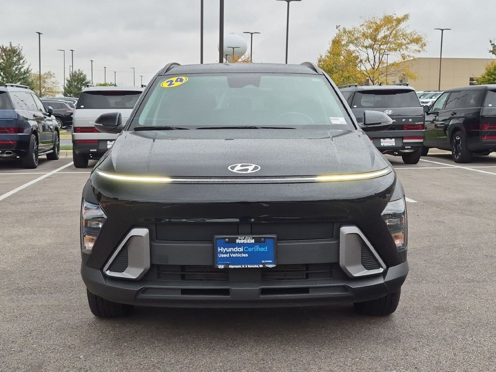 Used 2024 Black Hyundai SEL image 2