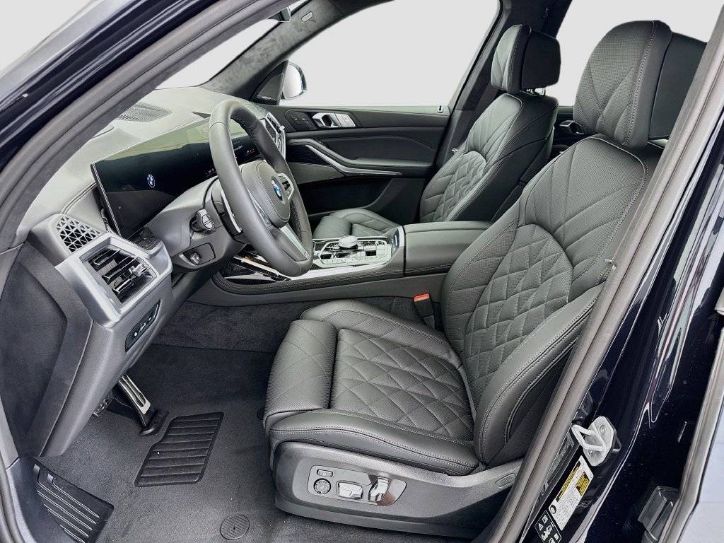 New 2027 Carbon Black Metallic BMW xDrive40i image 18