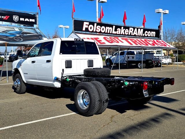 New 2026 Bright White Clear-Coat Exterior Paint RAM Tradesman image 6