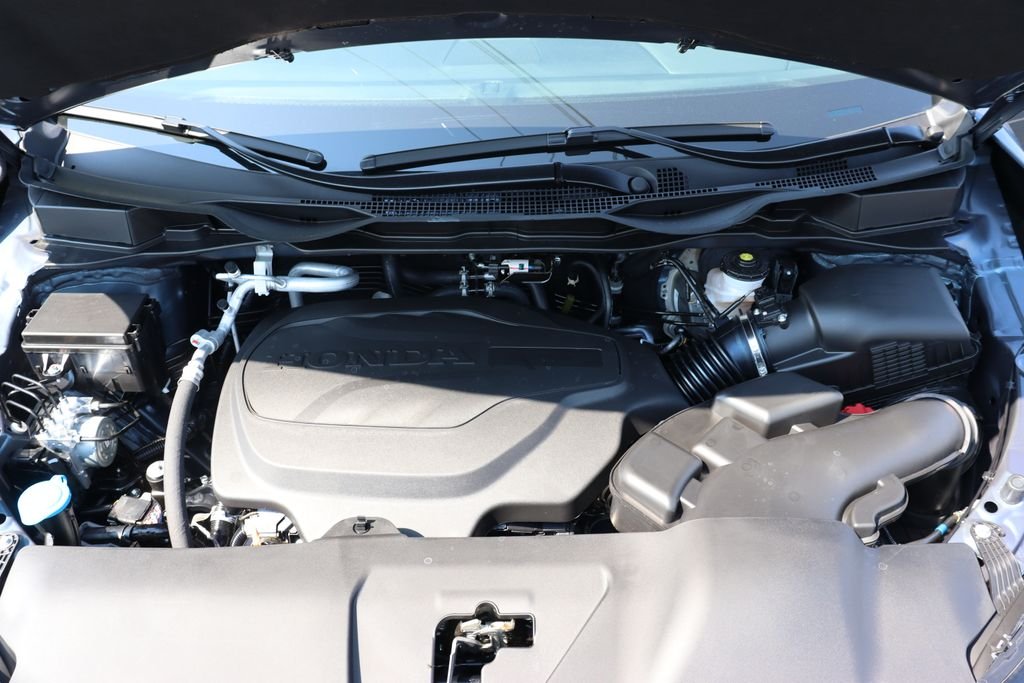 Used 2026 Gray Honda Touring image 38