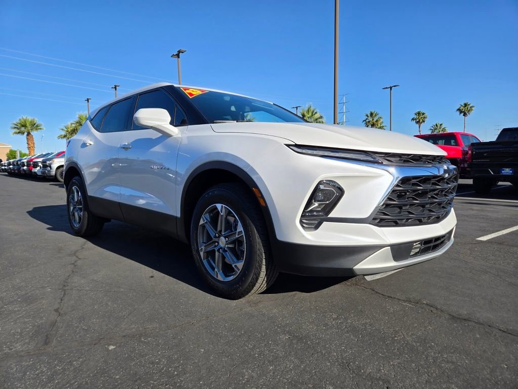 2023 Chevrolet Blazer 2.0T 2LT FWD's photo