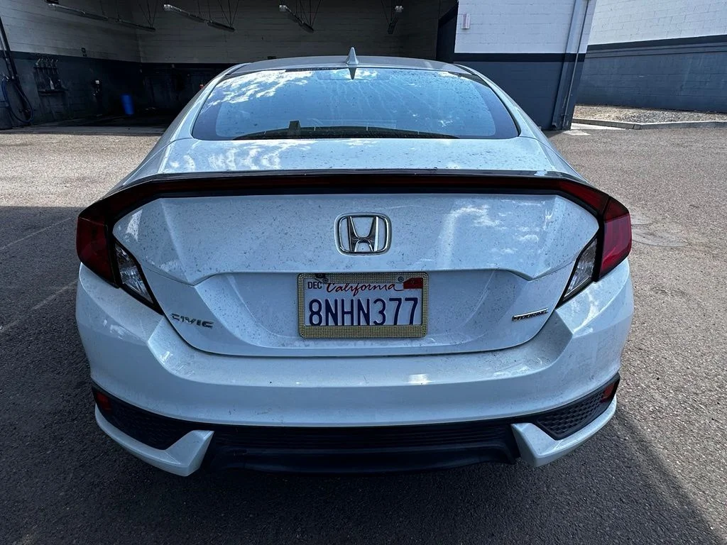 Used 2019 White Honda Touring image 22