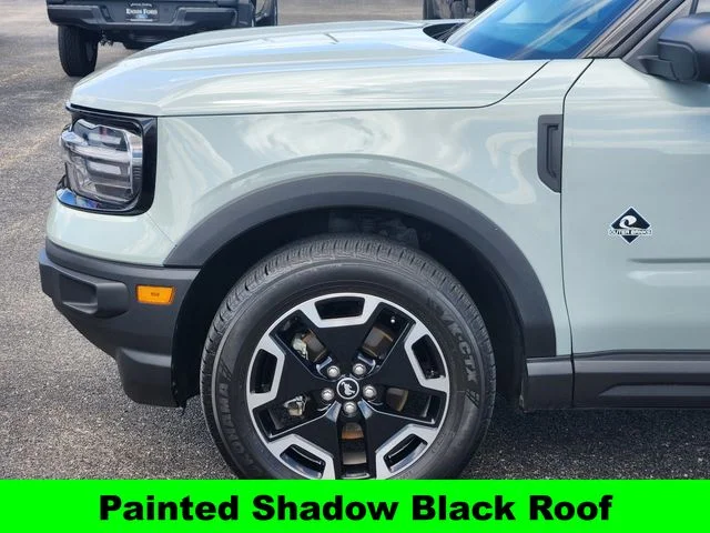 Used 2023 Cactus Green / Gray Ford Outer Banks image 8