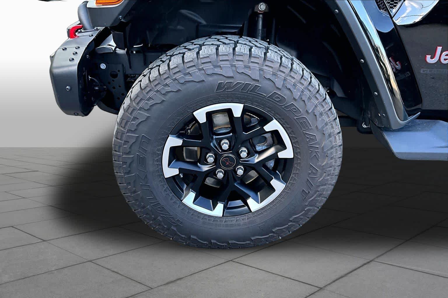 Used 2024 Black Clearcoat Jeep Rubicon X image 11