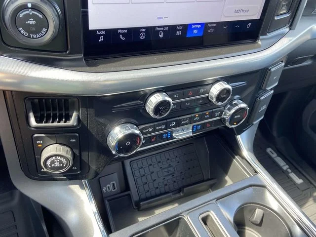 New 2026 Agate Black Metallic Ford Lariat image 20