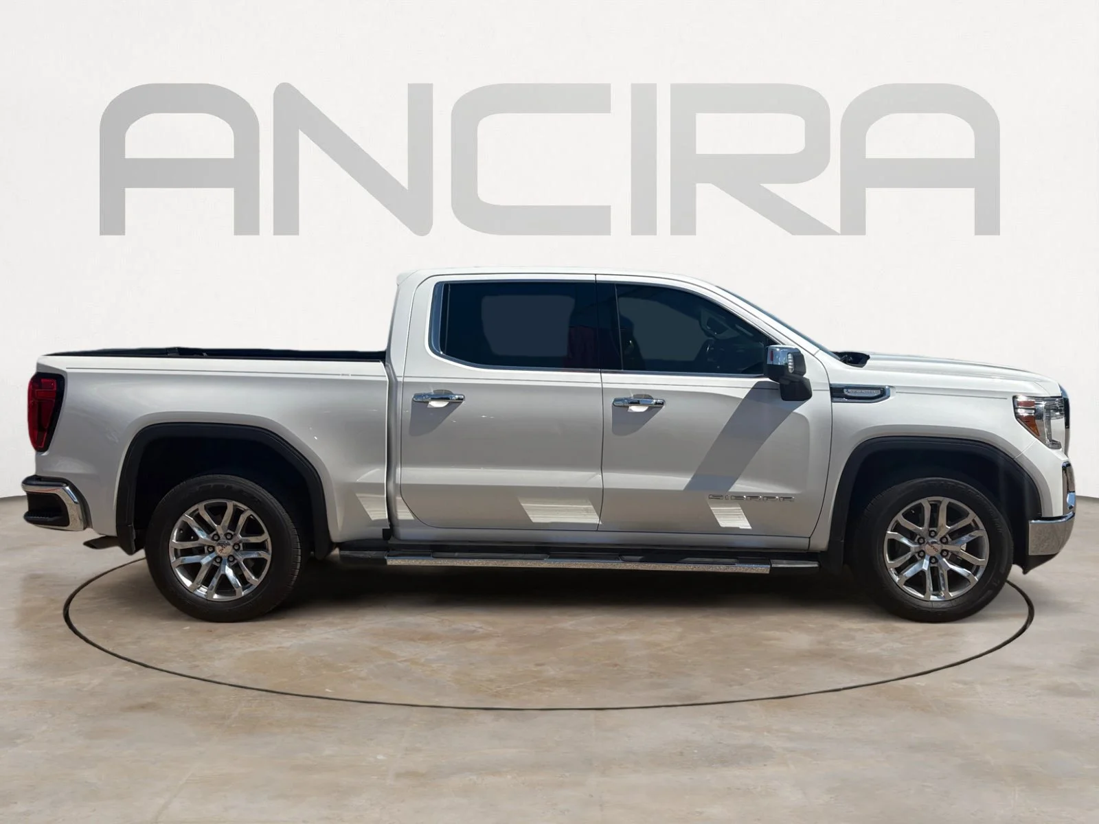 Used 2021 White Frost Tricoat GMC SLT image 11