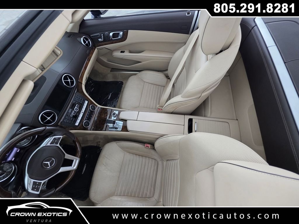 Used 2014  Mercedes-Benz SL 550 image 11