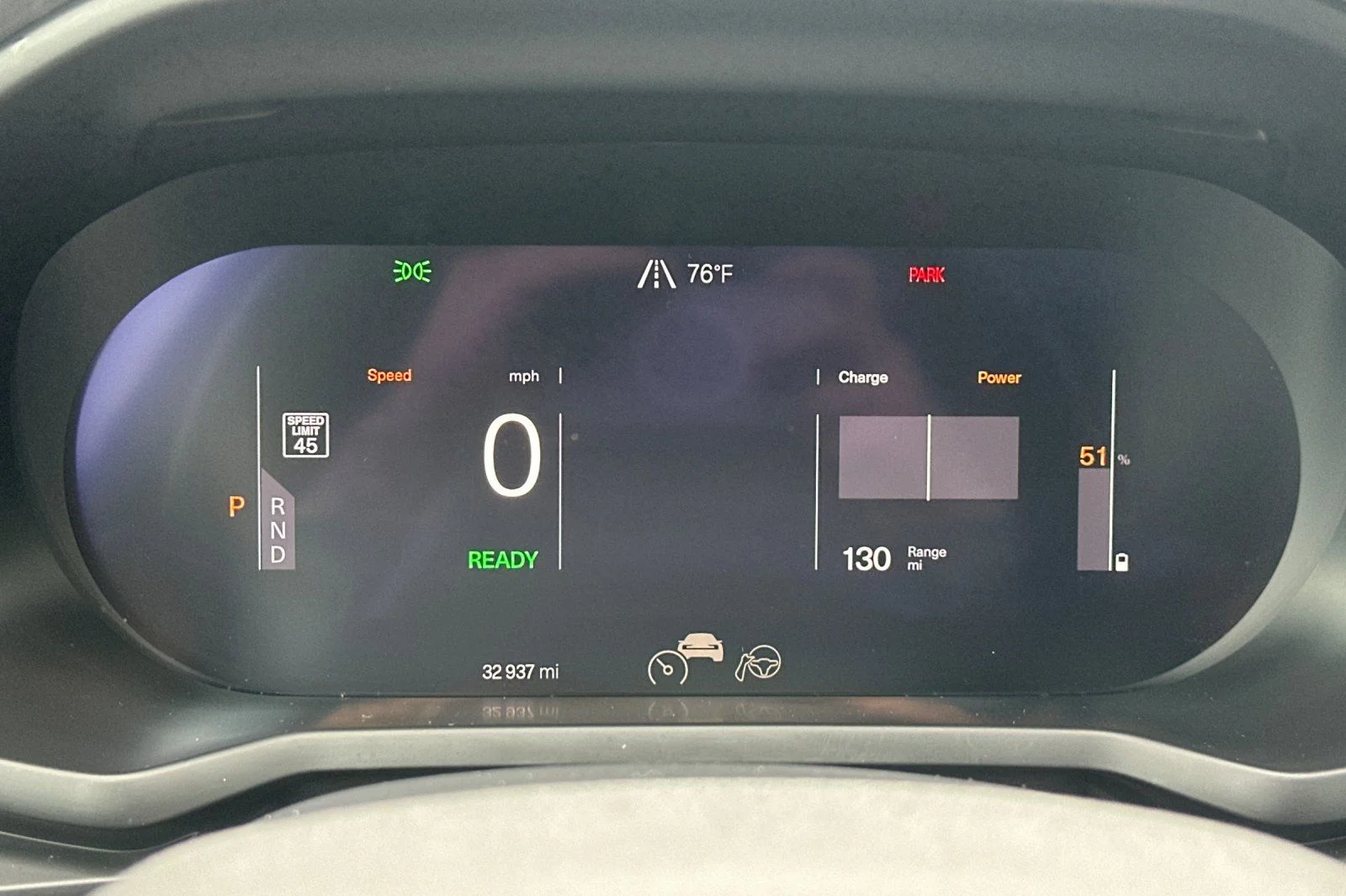 Used 2023  Polestar Long Range Dual Motor image 28