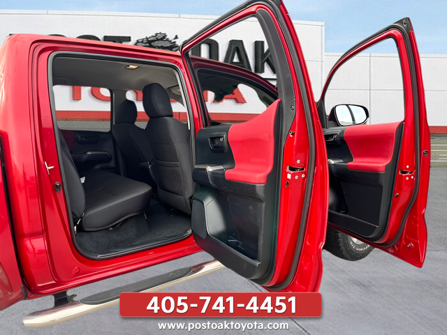 Used 2016 Red Toyota SR5 image 23