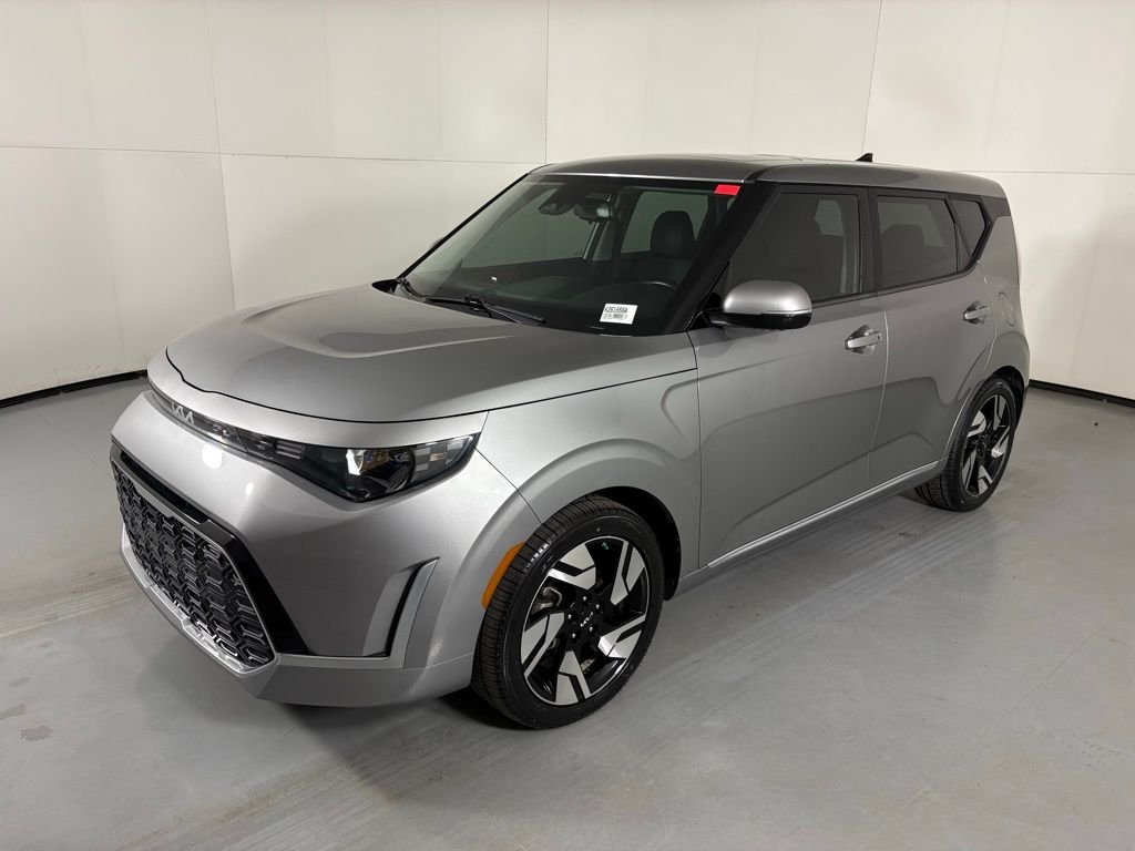 Used 2023 Gray Kia GT-Line image 4