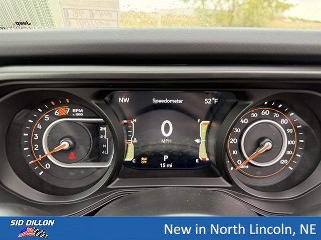 New 2026 Black Clear-Coat Exterior Paint Jeep Sahara image 9
