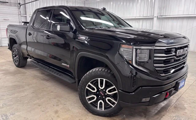 Used 2022 Black GMC AT4 image 1