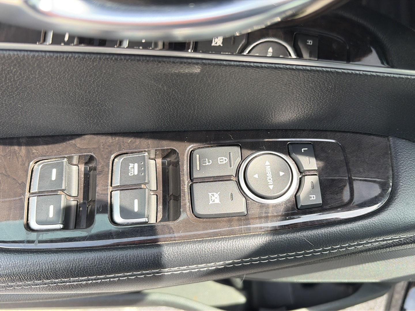 Used 2016  Kia L image 16