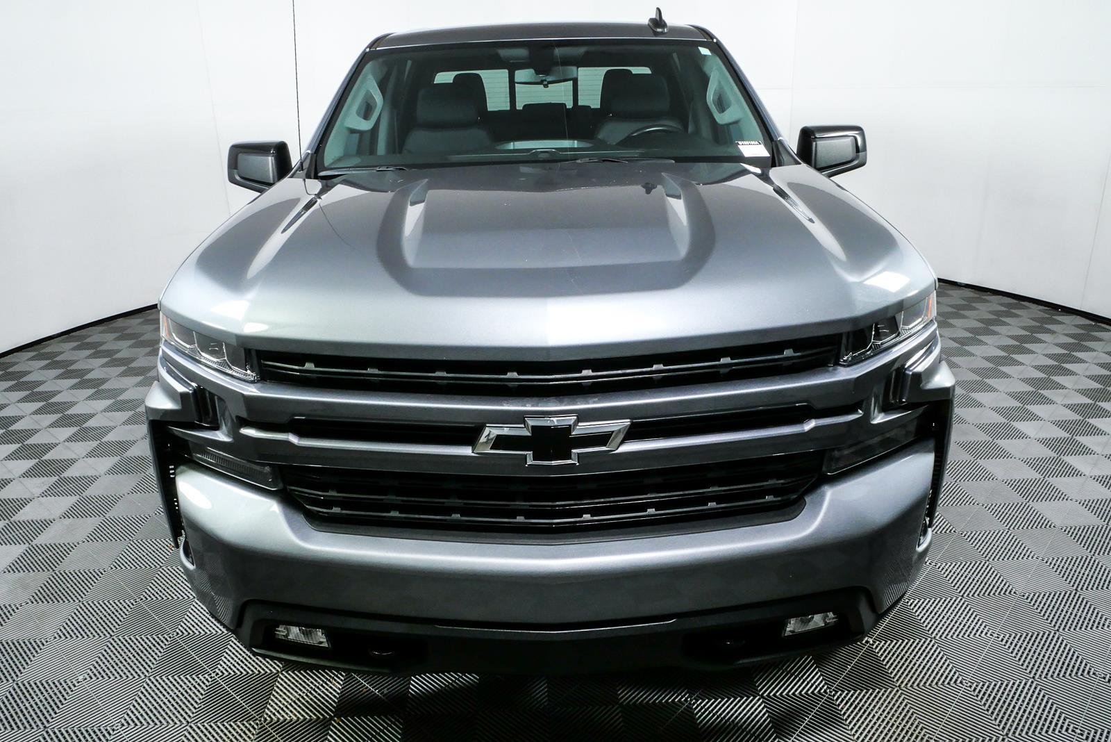 Used 2021 SATIN STEEL METALLIC Chevrolet RST image 25