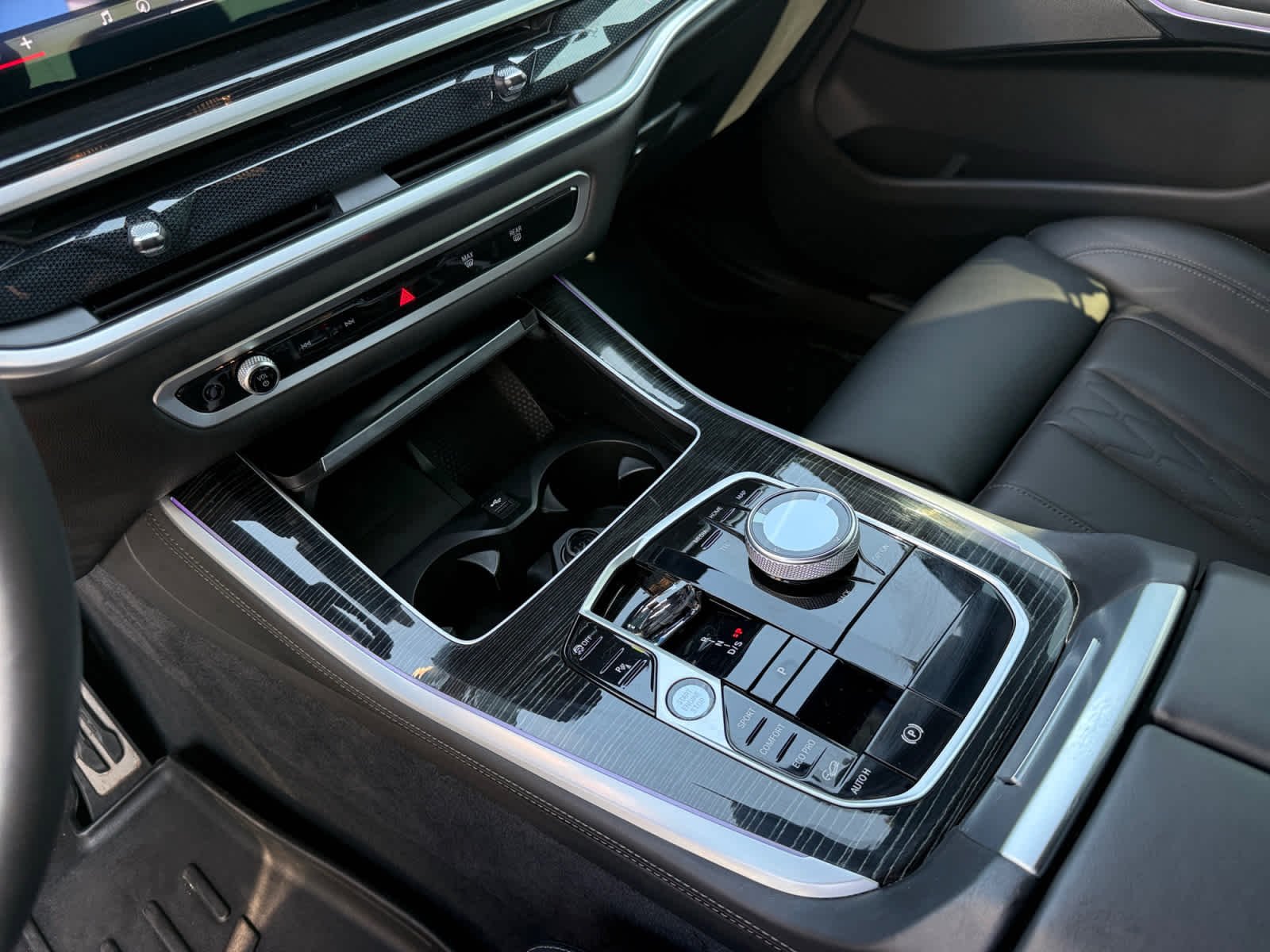 Used 2024 Technoviolet Metallic BMW xDrive40i image 23