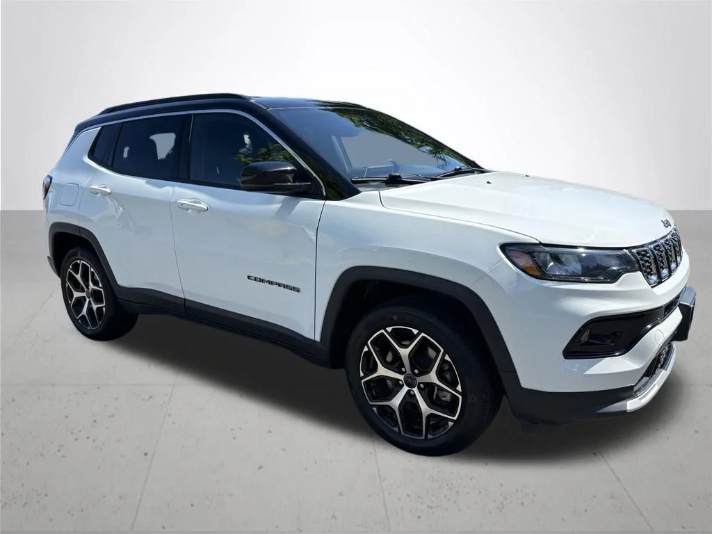 Used 2025 White Jeep Limited image 4