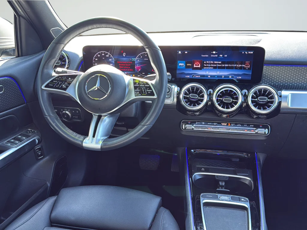Used 2024  Mercedes-Benz GLB 250 image 11