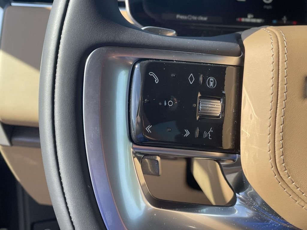 New 2026 Carpathian Grey Land Rover SE image 35