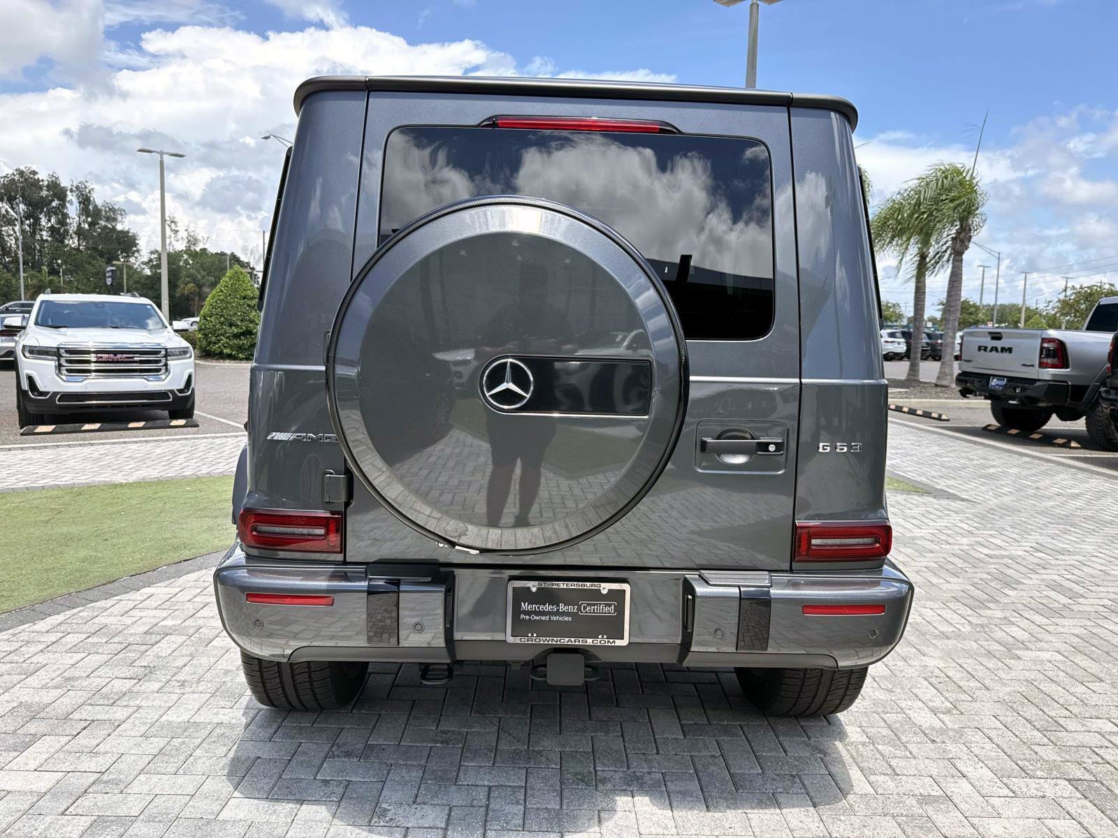 Certified Used 2023 MANUFAKTUR Graphite Metallic Mercedes-Benz G 63 AMG® image 9