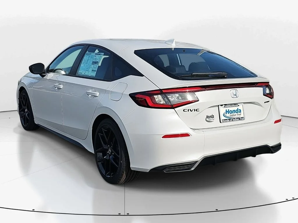 2026 Honda Civic Hatchback Sport - Photo 6