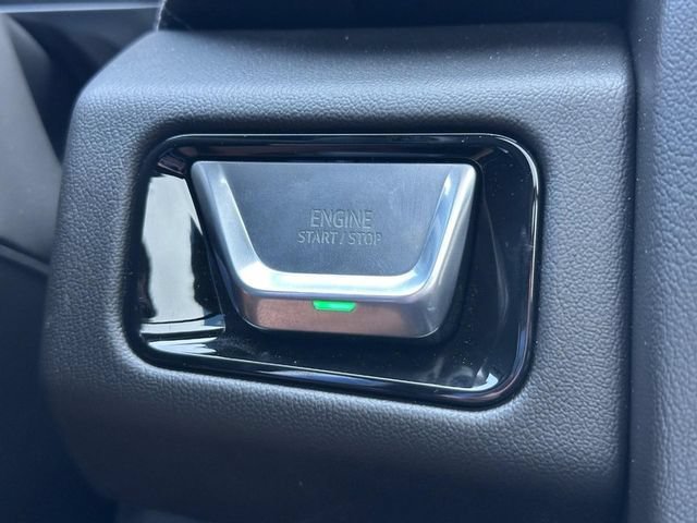 2026 GMC Yukon Denali - Photo 13