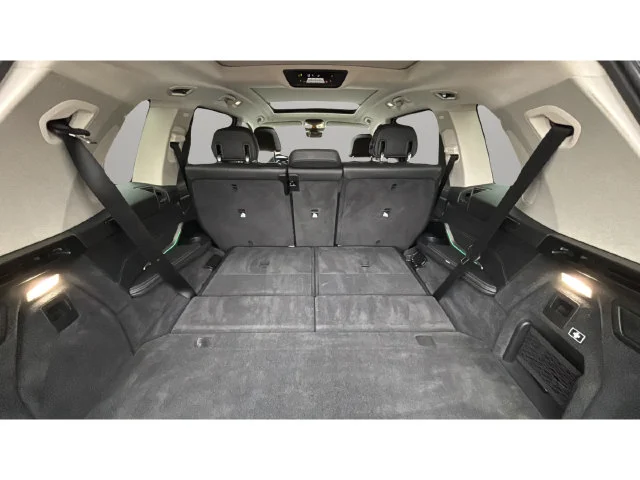 Used 2026  BMW xDrive40i image 36