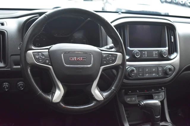 Used 2019 Gray GMC SLT image 23