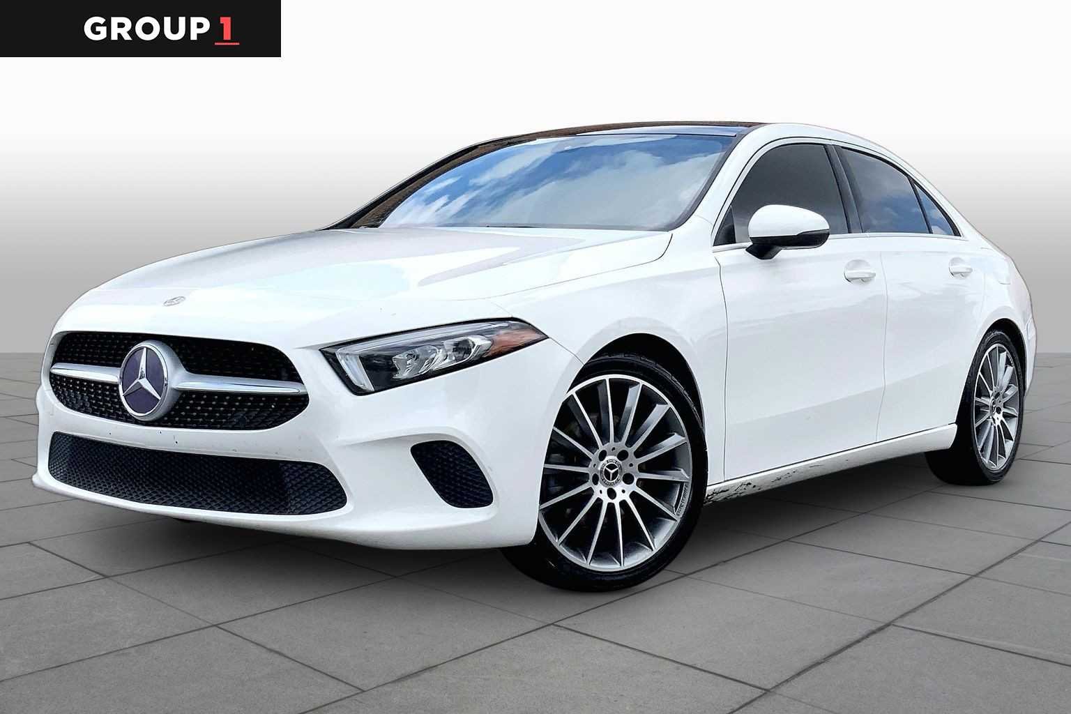 2019 Mercedes-Benz A-Class A220's photo