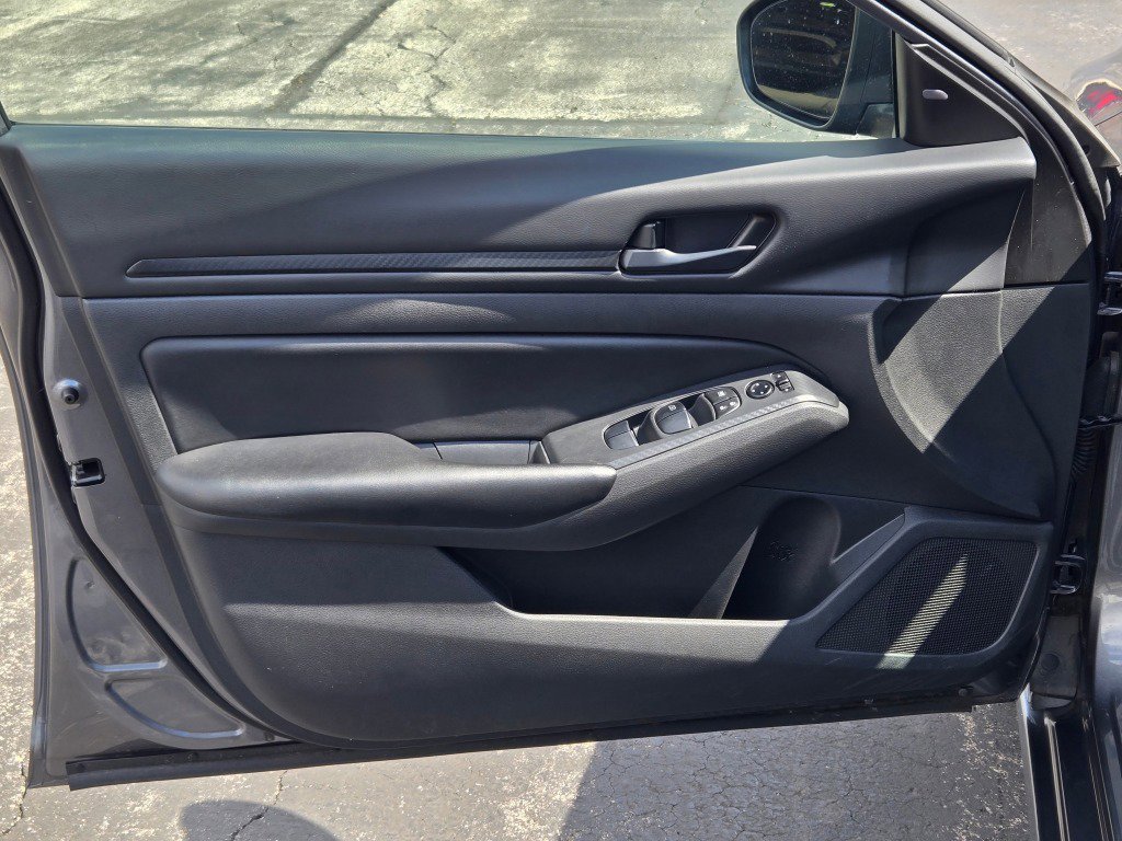 2024 Nissan Altima S - Photo 18