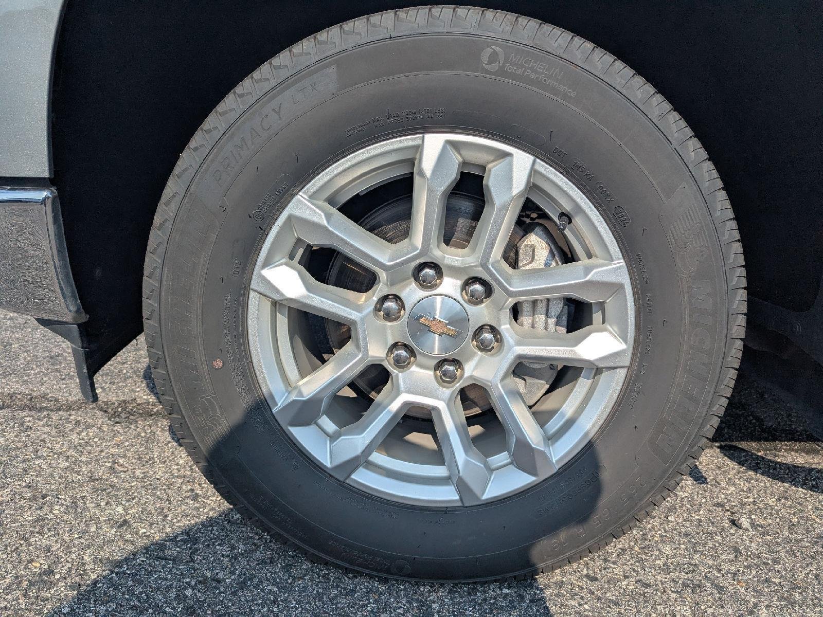 Used 2025 Sterling Gray Metallic Chevrolet LT image 10