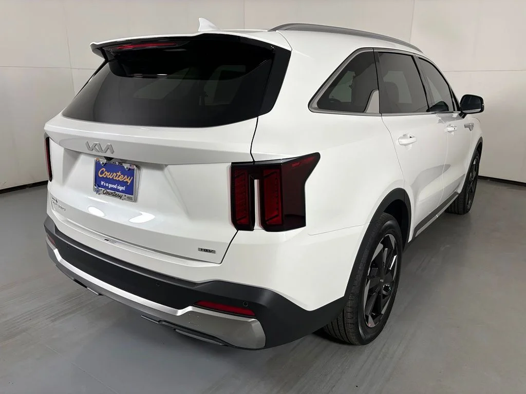 New 2026 Snow White Pearl Kia EX image 8