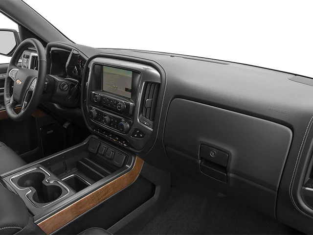 Used 2014 White Diamond Tricoat Chevrolet LTZ image 21