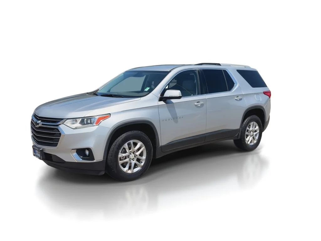 Used 2018 Silver Chevrolet LT image 4