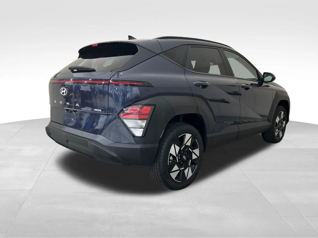 Used 2024 Blue Hyundai SEL image 5