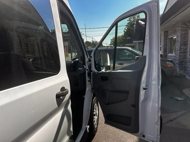 Used 2019 White Ford XLT image 12
